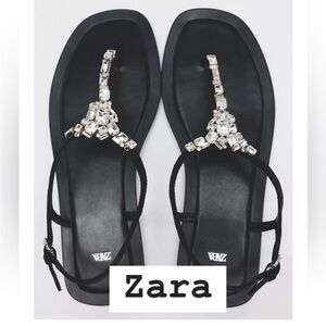 Summer 🌺 NWT ZARA EMBELLISHED SANDAL 

🚨FIRM PRICE NO DISCOUNT ON THIS SANDAL